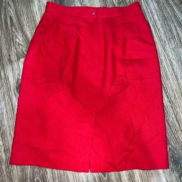 Amanda Smith Red Wool Skirt - Picture 2 of 5